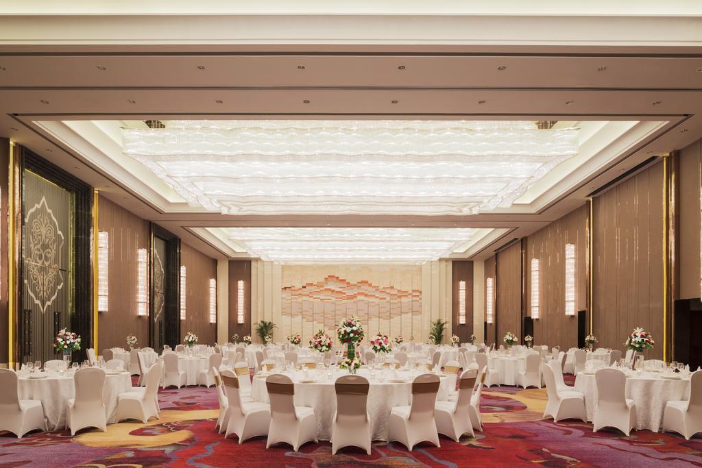Wanda Realm Chifeng Hotel Exterior photo