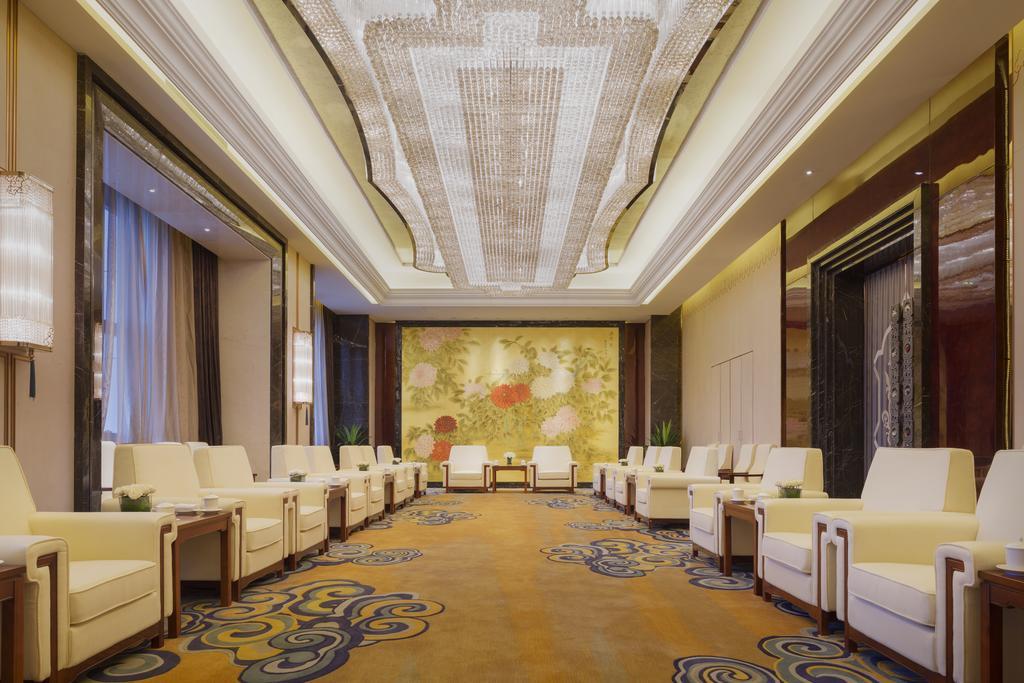 Wanda Realm Chifeng Hotel Exterior photo