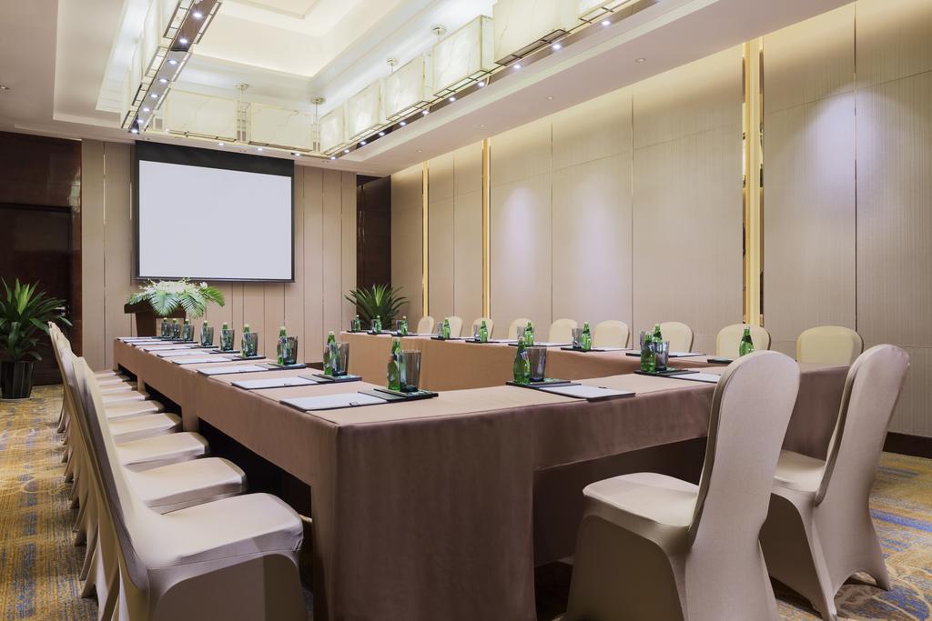 Wanda Realm Chifeng Hotel Exterior photo